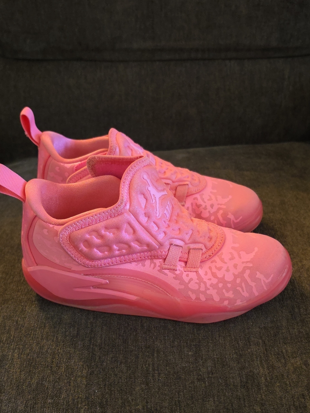 Jordan Zion 3 Kids' Pink Slip-On Sneakers